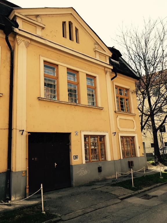 Eva Apartman Leilighet Miskolc Eksteriør bilde